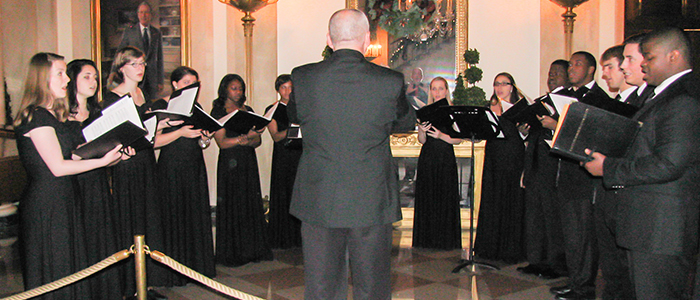 ESU’s A Capella Ensemble performing songs at the White House in Washington, D.C. on December 14, 2013. Photo Courtesy of ESU Insider