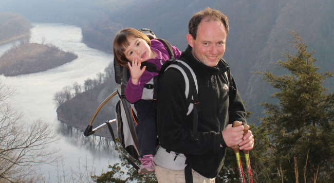 Dr. Eugene Galperin with his daughter overlooking the Delaware Water Gap. Photo Courtesy / Dr. Eugene Galperin