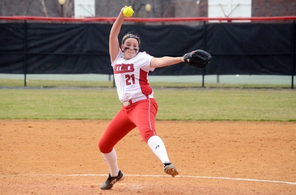 Allison Mende goes the distance for her 6th win. Photo Credit / ESU Warriors
