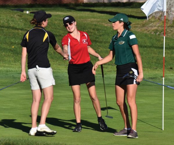 Miller (center) congratulates Millersville’s Wharton (left) and Pohalski (right) after completing the first round. Photo Credit / Ronald Hanaki